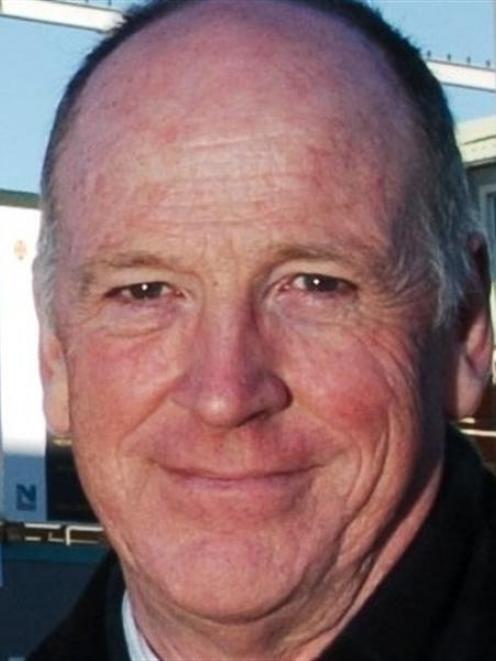 Barry MacKay.