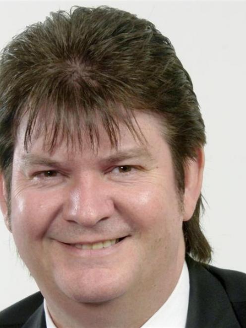BILL ACKLIN 
Dunedin city councillor