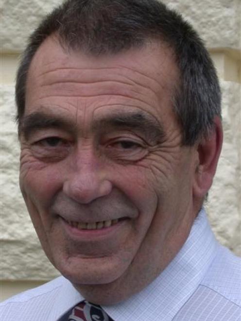 Bill Dean.