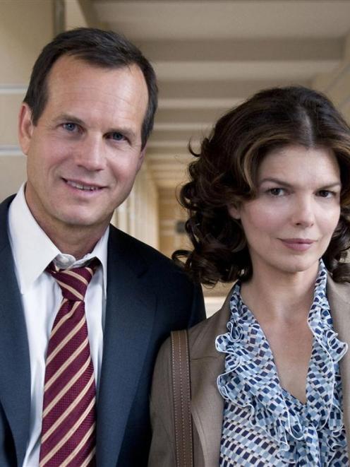 Bill Paxton (Bill) and Jeanne Tripplehorn (Barb), leading characters in Big Love.