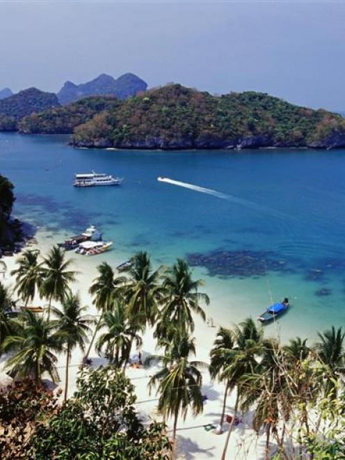 Boats transport visitors to small offshore islands for exploration, swimming and snorkelling....