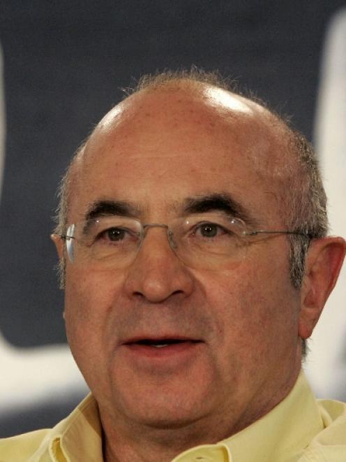 Bob Hoskins