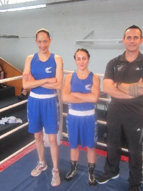 Boxing on ... Dunedin boxers Cherine Henry (left) and Bridget Morton share the ring with New...