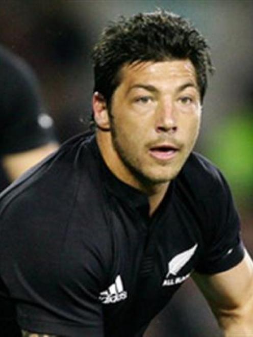 Byron Kelleher in action for the All Blacks in 2006. Photo by NZ Herald.
