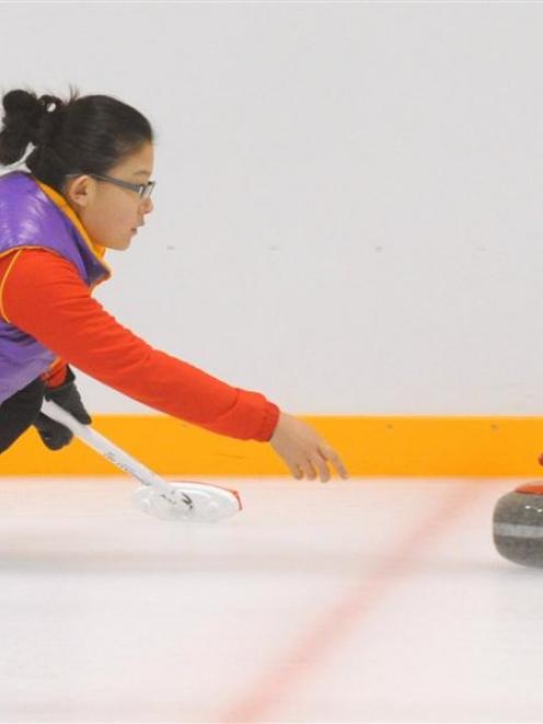 Chinese women's skip Bingyu Wang  trains at the Dunedin Ice Stadium. Photo by Gregor Richardson.