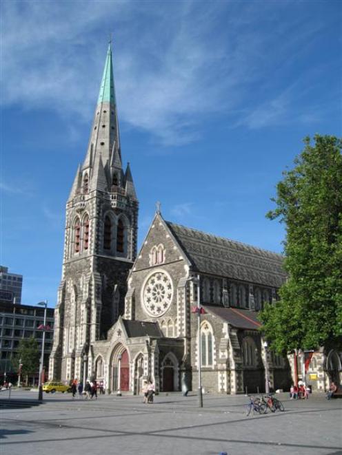 Christchurch's Cathedral in 2006. Photo by Greg O'Beirne.