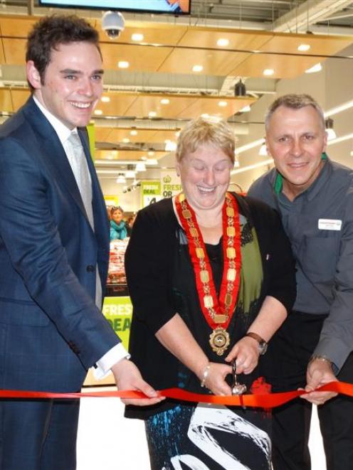 Clutha-Southland MP Todd Barclay (left), Queenstown Lakes Mayor Vanessa van Uden and store...