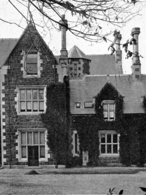 The Presbyterian Girls' College, Roslyn, Dunedin, formerly known as Bishops-court. - Otago...