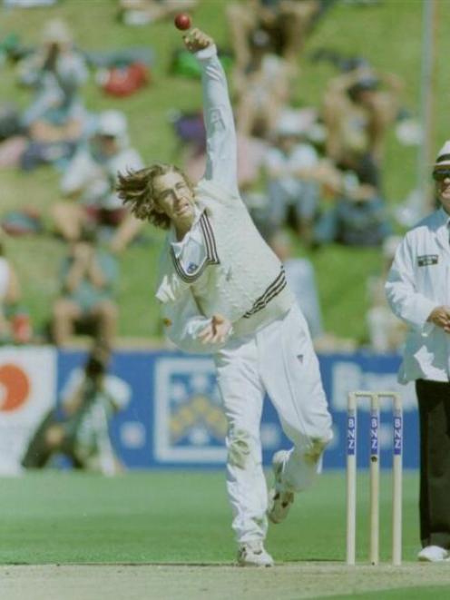 Daniel Vettori during his test debut against England at the Basin Reserve in 1997. Photo by The...