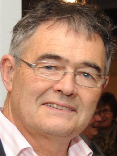 Dave Cull.