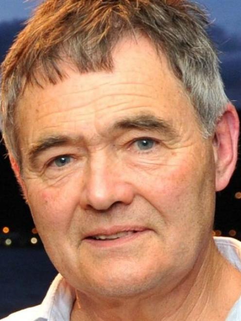 Dave Cull.