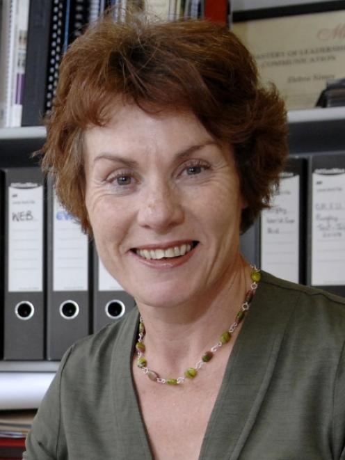 Debra Simes