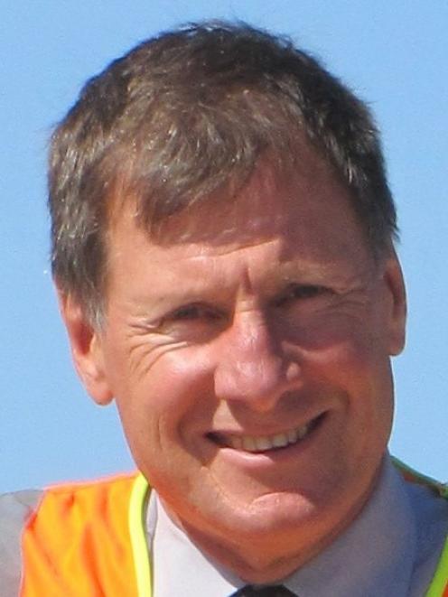 Denis Mander