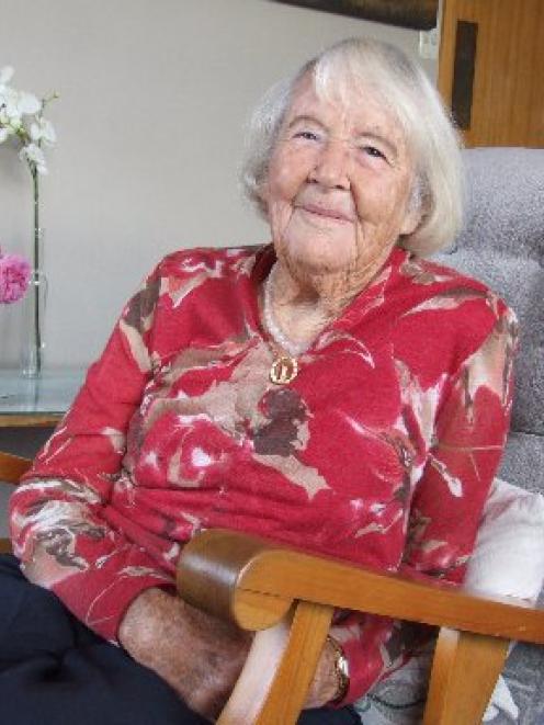 Dunedin great-grandmother Dawn Ibbotson (95) has stepped up as a silver sponsor for the Regent...