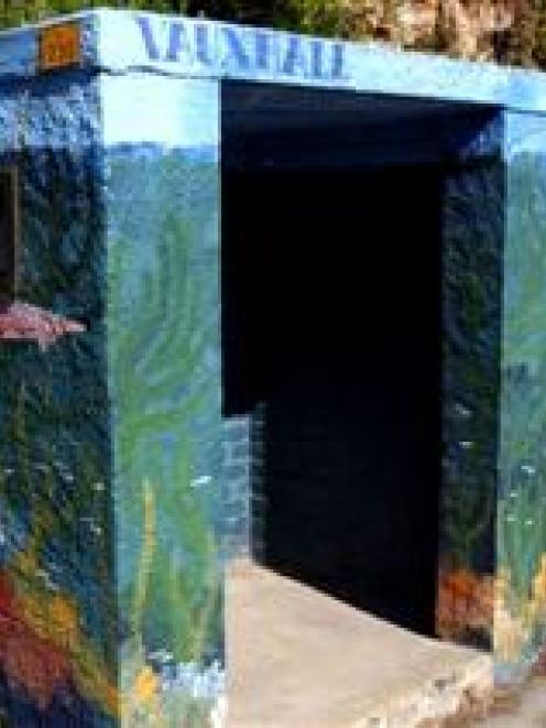 Examples of John Noakes' Dunedin bus shelter murals.