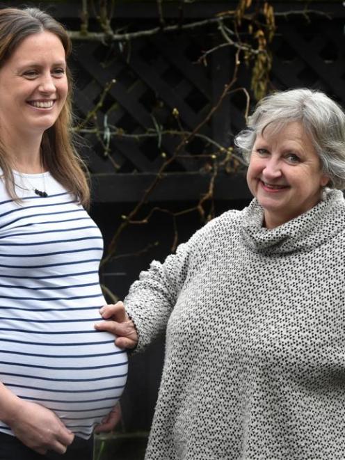 Expectant mother Ella Ritchie and her midwife, Prue Thomson, chat about the LMC midwives' gender...