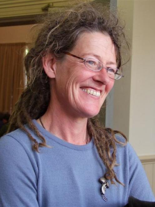 Fiona Eadie.