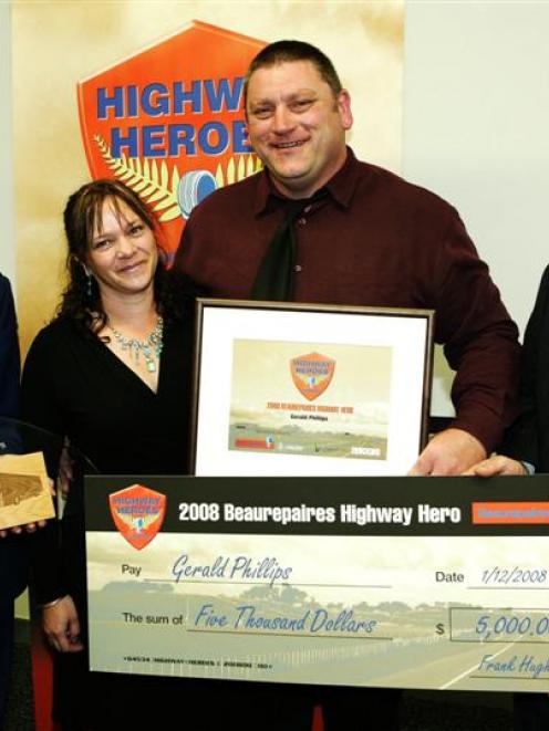 From left: Superintendent Paula Rose, Janette McAreley, 2008 Highway Hero Gerald Phillips and...