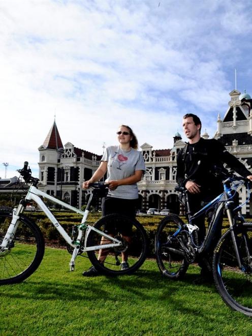 German tourists Isabell Prior and Pierre Johne take in Dunedin this week. Photo by Gregor...