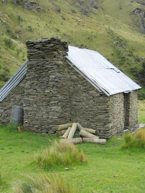 Green Gate Hut on Coronet Peak Station dates to the late 1800s. Photo by Heritage NZ.