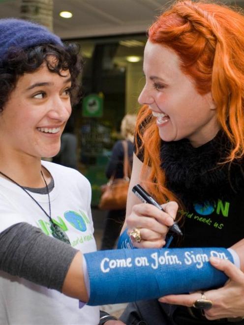 Greenpeace ambassadors Keisha Castle-Hughes and Lucy Lawless launch the latest Greenpeace 'Sign...