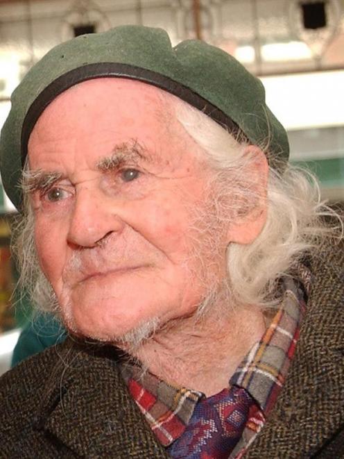 Hardwicke Knight in 2005. Photo by Peter McIntosh.