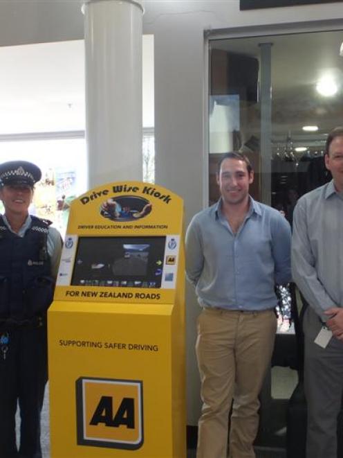 Helping to keep road users safe around Queenstown by introducing a Drive Wise kiosk at ...