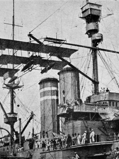Hoisting a naval seaplane on board a British battleship. – Otago Witness, 24.2.1915 Copies of...