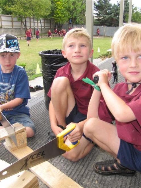 Jess Ford (5), William Cooper (6) and Taite Fletcher (6). photos by Henrietta Kjaer.