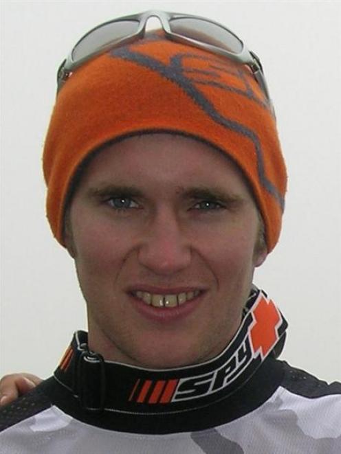 Justin Leov