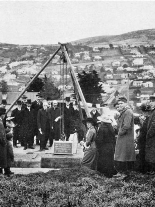 Laying the foundation stone of the new Roslyn Church of Christ on Saturday, June 13. - Otago...