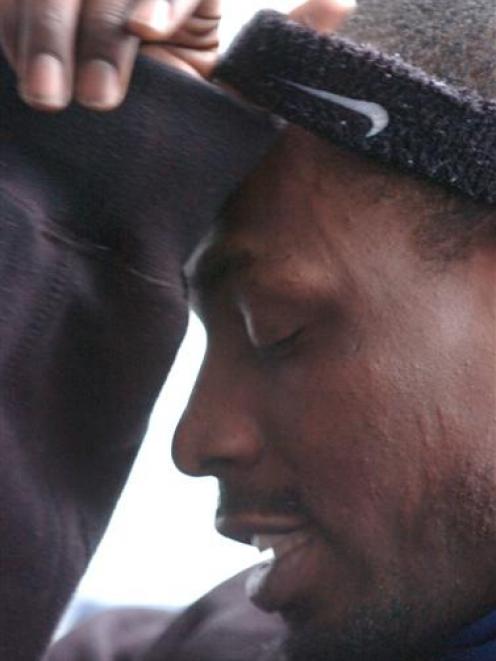 Otago Nuggets import Lemar Gayle gives in to the frustration this week. Photo by Peter McIntosh.