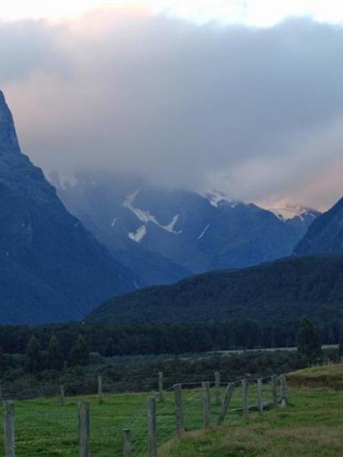 Looking up the Dart River valley from Paradise to the Cosmos Peaks. Photo by John Fridd.
