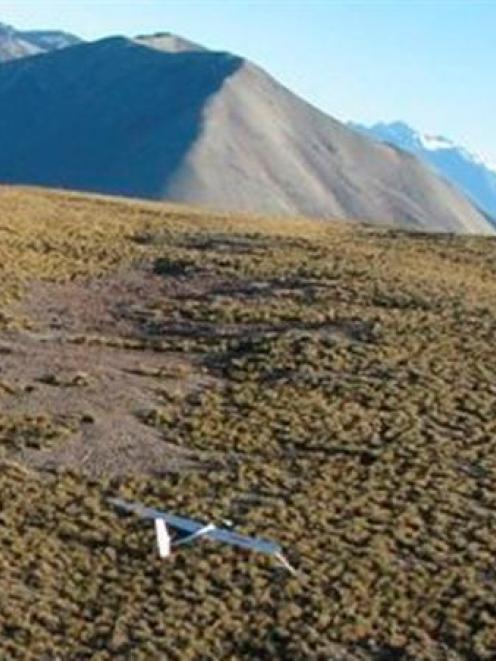 Michael John McKellow's glider crashed on Snowy Peak near Omarama last year. Photo supplied.