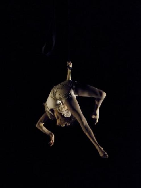 Montreal-based Vague de Cirque will perform its Carousel and Clothesline show as part of the 2014...