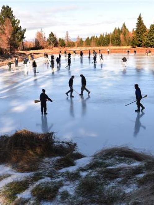 More than 270 curlers are expected to descend on Naseby for the national bonspiel on Monday and...