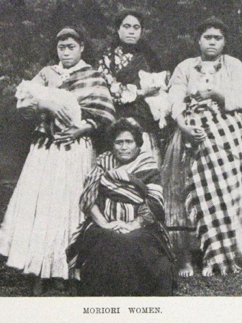 Moriori women at the Chathams. - Otago Witness, 24.8.1910.
