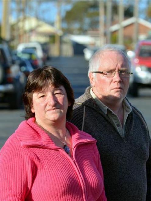 Nelson St residents Bronwyn and Michael Bradshaw. Photo by Gerard O'Brien.