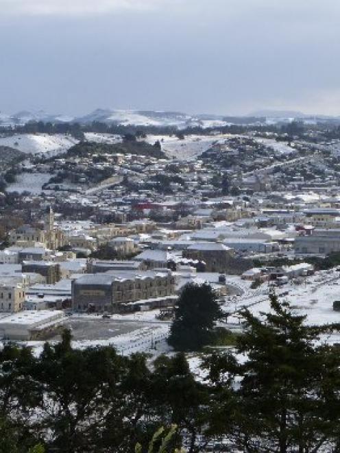 Oamaru had a rare instance of snow settling down to sea level yesterday. Photo by David Bruce.
