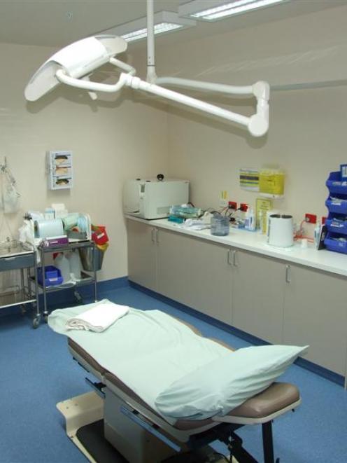One of the  consulting rooms. Photos by Helena de Reus.