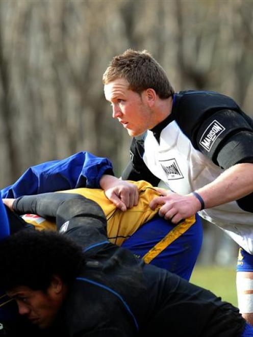 Otago loose forward Gareth Evans training at the University Oval yesterday. Photo by Peter McIntosh.