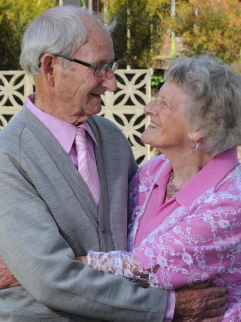 Peter and Dorothy Inglis celebrate their 65th wedding anniversary yesterday. Photo by Craig Baxter.