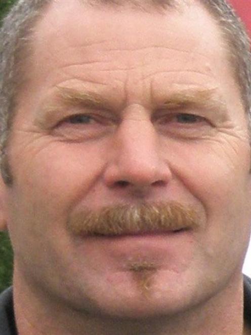 Peter Hanlin.