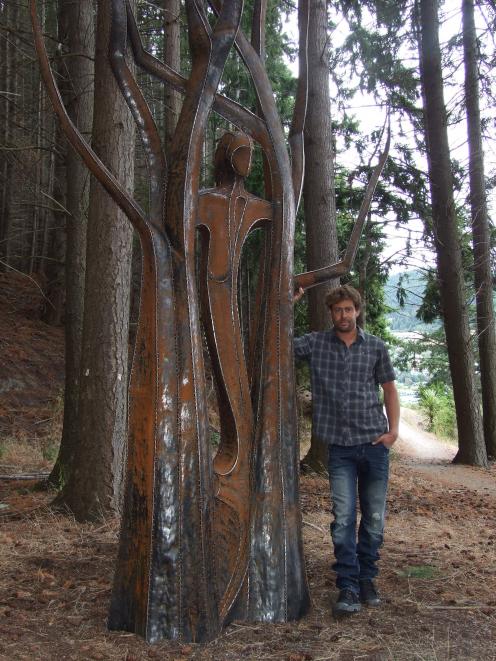 Photo by Guy Williams.