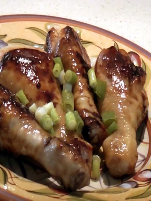 Phuong Le's ga ngao duong, or caramel chicken. Photos by Kim Dungey.