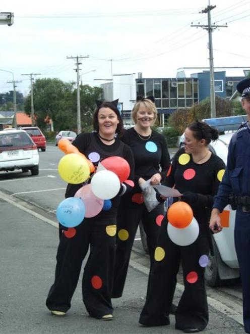 Police and Victim Support were on the streets of Balclutha and Milton yesterday promoting Get...
