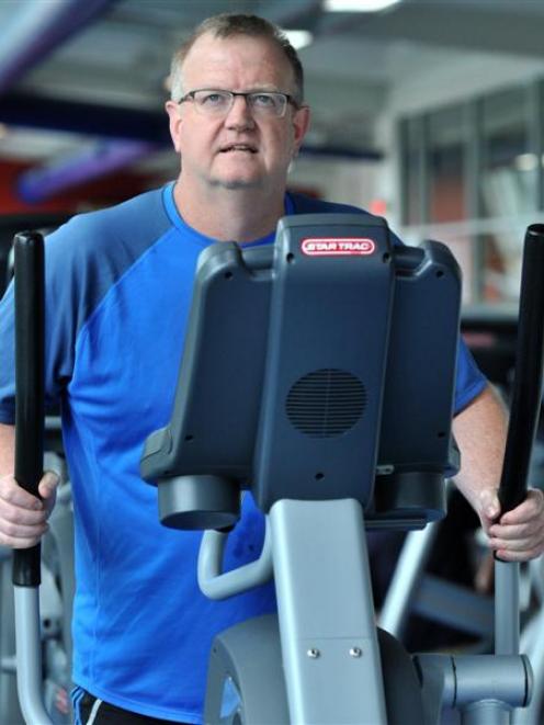 Prof Dave Grattan uses a cross-trainer at the Moana Pool gym. Photo by Linda Robertson.