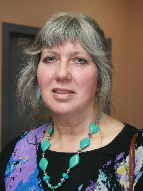 Reviewer Marian Poole