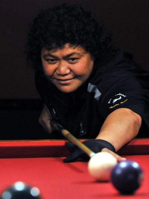 Ronnie Subritzky (Dunedin) back at the pool table. Photo by Gregor Richardson.