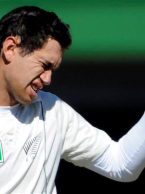 Ross Taylor says he would have batted to help save the test.    REUTERS/Anthony Phelps